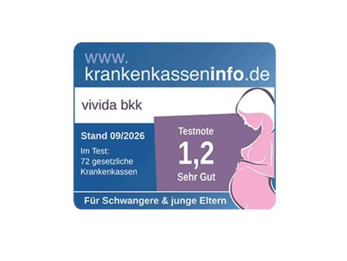 Eine blau-lila Infokarte von krankenkasseninfo.de bewertet die Vivida BKK mit der Note „Sehr Gut“ (1,2). Darauf ist der Umriss einer schwangeren Frau in Rosa abgebildet und es wird darauf hingewiesen, dass sie sich an Schwangere und junge Eltern richtet.